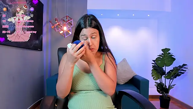 Snapshot of arianarousee chatting on 26, 5, 2026 arianarousee online show from 26, 5, 2026