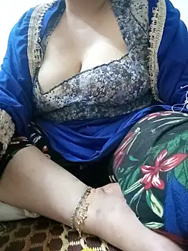 Snapshot of amal2809z chatting on 13, 7, 2026 amal2809z online show from 13, 7, 2026
