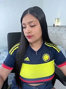 Snapshot of Simplemente_Aurora chatting on 17, 6, 2026 Simplemente Aurora online show from 17, 6, 2026