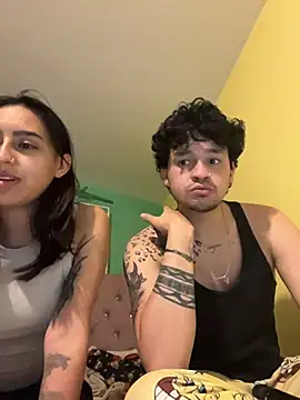 Snapshot of hotlatinocouple__ chatting on 20, 6, 2026 hotlatinocouple online show from 20, 6, 2026