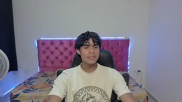 skinny sam online show from 25, 5, 2026