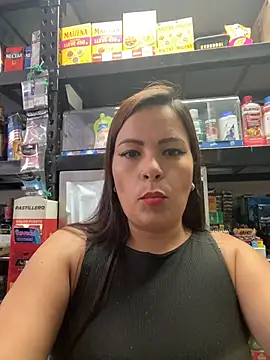 MIA ROSSEEE online show from 5, 6, 2026