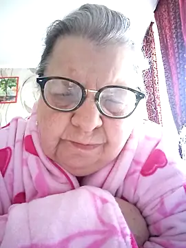 Snapshot of MartaMia68 chatting on 4, 5, 2026 MartaMia68 online show from 4, 5, 2026