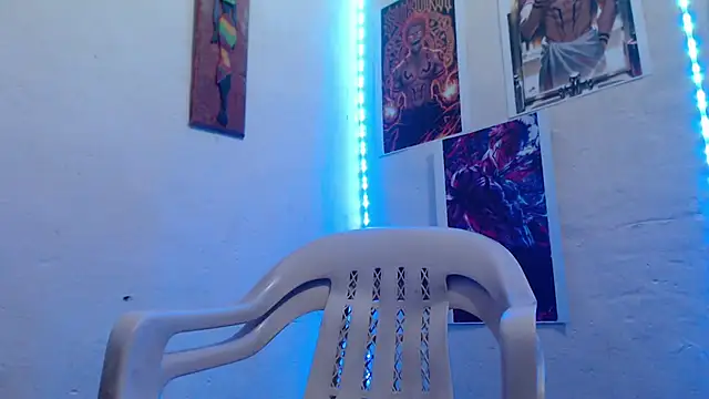 Snapshot of nicolas_valmont chatting on 28, 5, 2026 nicolas valmont online show from 28, 5, 2026