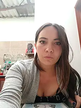 AlaiaLux online show from 15, 4, 2026