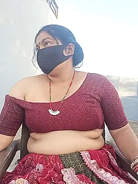 Snapshot of bhabhi-lovely chatting on 13, 4, 2026 bhabhi-lovely online show from 13, 4, 2026