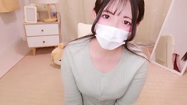 Satomi nn online show from 13, 4, 2026