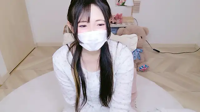 Satomi nn online show from 17, 4, 2026