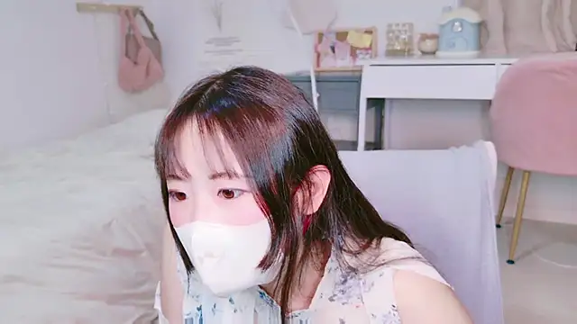 Satomi nn online show from 4, 6, 2026