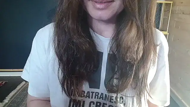 NicoleLove  online show from 31, 5, 2026