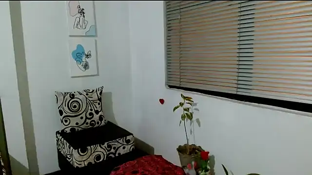 Snapshot of alisonnturbay chatting on 27, 4, 2026 alisonnturbay online show from 27, 4, 2026