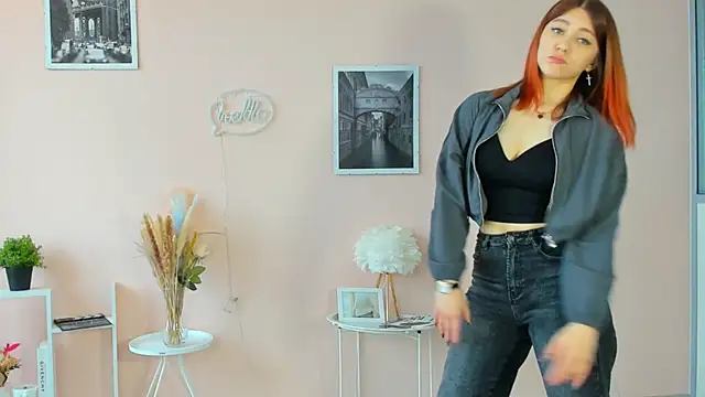 FallonGarza online show from 11, 4, 2026