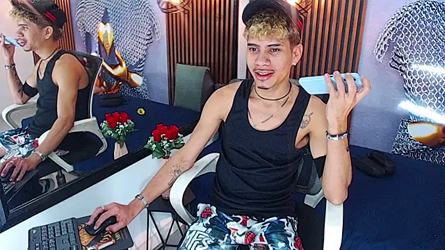 Skinny cute Alyer online show from 28, 5, 2026