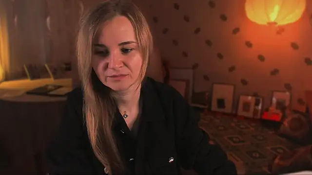 MiaSparkes online show from 27, 5, 2026
