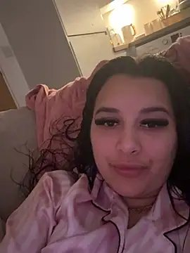 Miavelvetxoxo online show from 27, 4, 2026