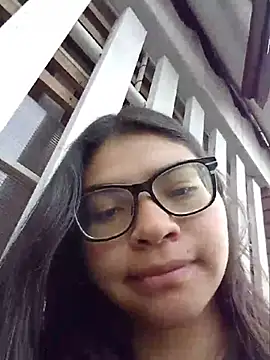 lunalizzy5 online show from 15, 4, 2026