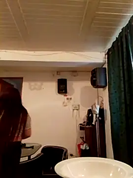 Snapshot of Lina19_93 chatting on 15, 4, 2026 Lina19 93 online show from 15, 4, 2026