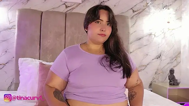 TinaCurv Pv online show from 15, 4, 2026