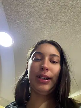 Lucyfer-fire online show from 6, 5, 2026