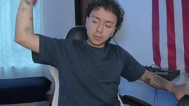 alexmontesco online show from 10, 4, 2026