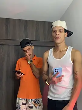 Snapshot of sintabusexo01 chatting on 10, 4, 2026 sintabusexo01 online show from 10, 4, 2026