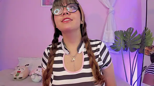 honey m00n online show from 25, 4, 2026
