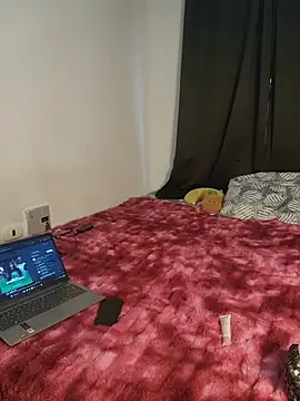 NefertitiXO online show from 14, 4, 2026