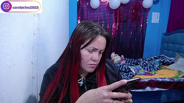 carolinhe26 online show from 15, 4, 2026