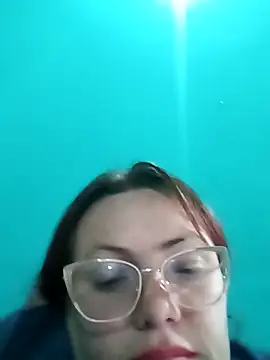 carolinhe26 online show from 16, 4, 2026