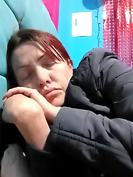 carolinhe26 online show from 16, 4, 2026