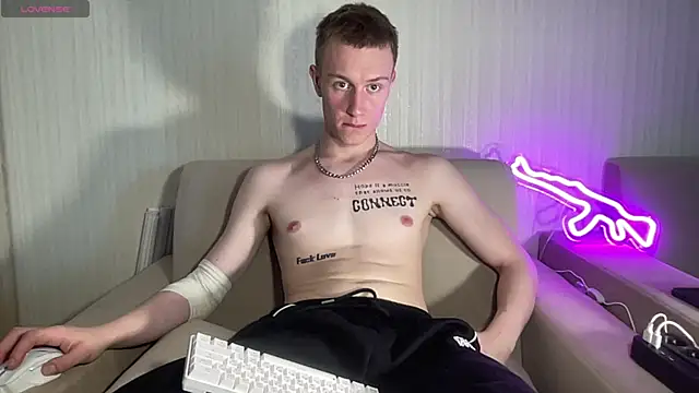 Snapshot of Travis_Gracile chatting on 15, 6, 2026 Travis Gracile online show from 15, 6, 2026