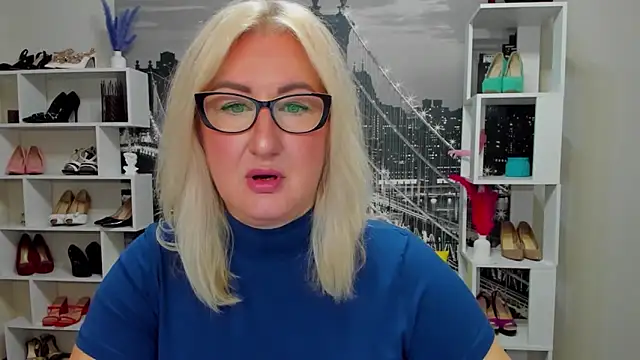 Snapshot of DianaFrances chatting on 1, 5, 2026 DianaFrances online show from 1, 5, 2026