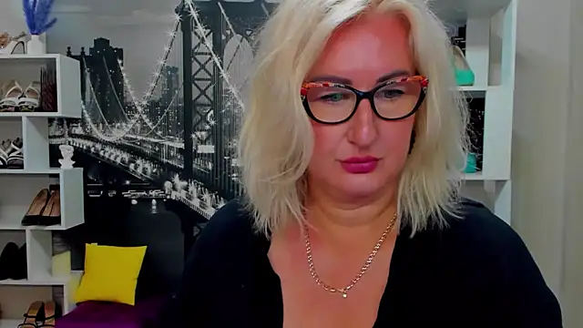 Snapshot of DianaFrances chatting on 22, 5, 2026 DianaFrances online show from 22, 5, 2026