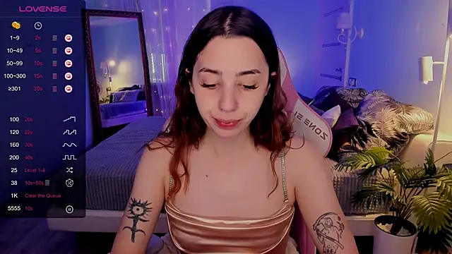 CharliGrace  online show from 19, 6, 2026