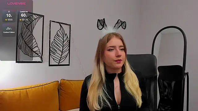 Snapshot of Liacandy_ chatting on 5, 5, 2026 Liacandy online show from 5, 5, 2026