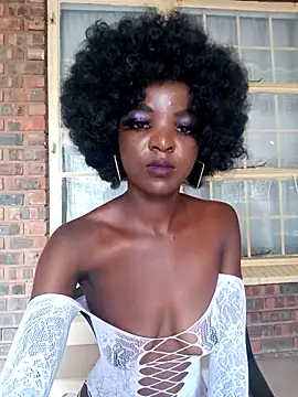 Snapshot of PetiteEbonyBabe_ chatting on 11, 4, 2026 PetiteEbonyBabe online show from 11, 4, 2026