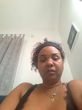 Snapshot of Roxan26 chatting on 11, 4, 2026 Roxan26 online show from 11, 4, 2026