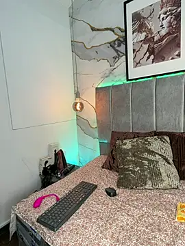 Snapshot of Brenda_Brm chatting on 8, 7, 2026 Brenda Brm online show from 8, 7, 2026