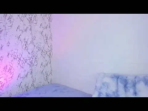 Snapshot of gia_hofman chatting on 17, 4, 2026 gia hofman online show from 17, 4, 2026