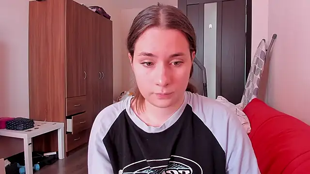 MioMoonlight online show from 12, 4, 2026