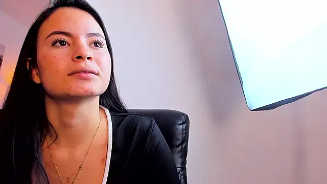 rosaleia  online show from 11, 4, 2026