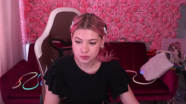 Snapshot of PinkyTrix chatting on 22, 6, 2026 PinkyTrix online show from 22, 6, 2026