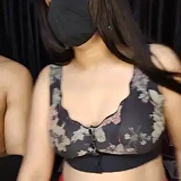 Snapshot of Eleena_G chatting on 4, 7, 2026 Eleena G online show from 4, 7, 2026