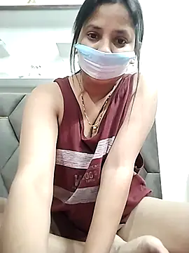 Snapshot of filmycoupleash1 chatting on 26, 4, 2026 filmycoupleash1 online show from 26, 4, 2026