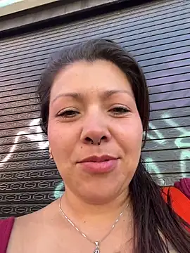 Snapshot of SARA_21- chatting on 26, 4, 2026 SARA 21- online show from 26, 4, 2026
