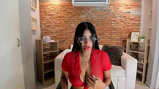 Snapshot of noa_joness chatting on 20, 7, 2026 noa joness online show from 20, 7, 2026
