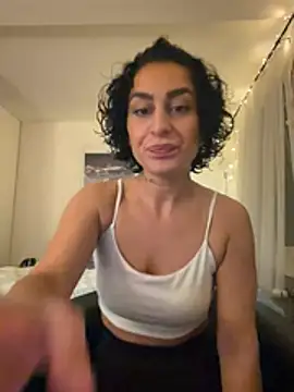 CurlyRouge online show from 8, 5, 2026