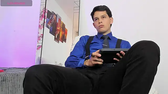 Snapshot of elijah_stoone chatting on 15, 4, 2026 elijah stoone online show from 15, 4, 2026