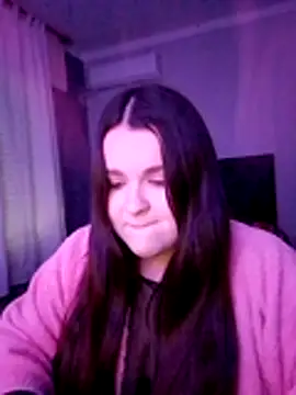 Snapshot of estrell4 chatting on 25, 5, 2026 estrell4 online show from 25, 5, 2026