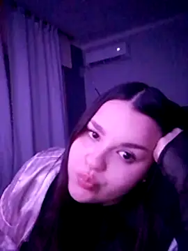 Snapshot of estrell4 chatting on 27, 5, 2026 estrell4 online show from 27, 5, 2026